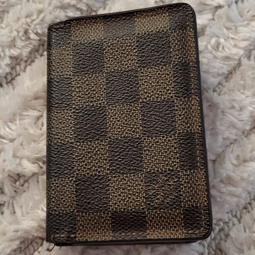 louis vuitton damier bi fold card holder / wallet